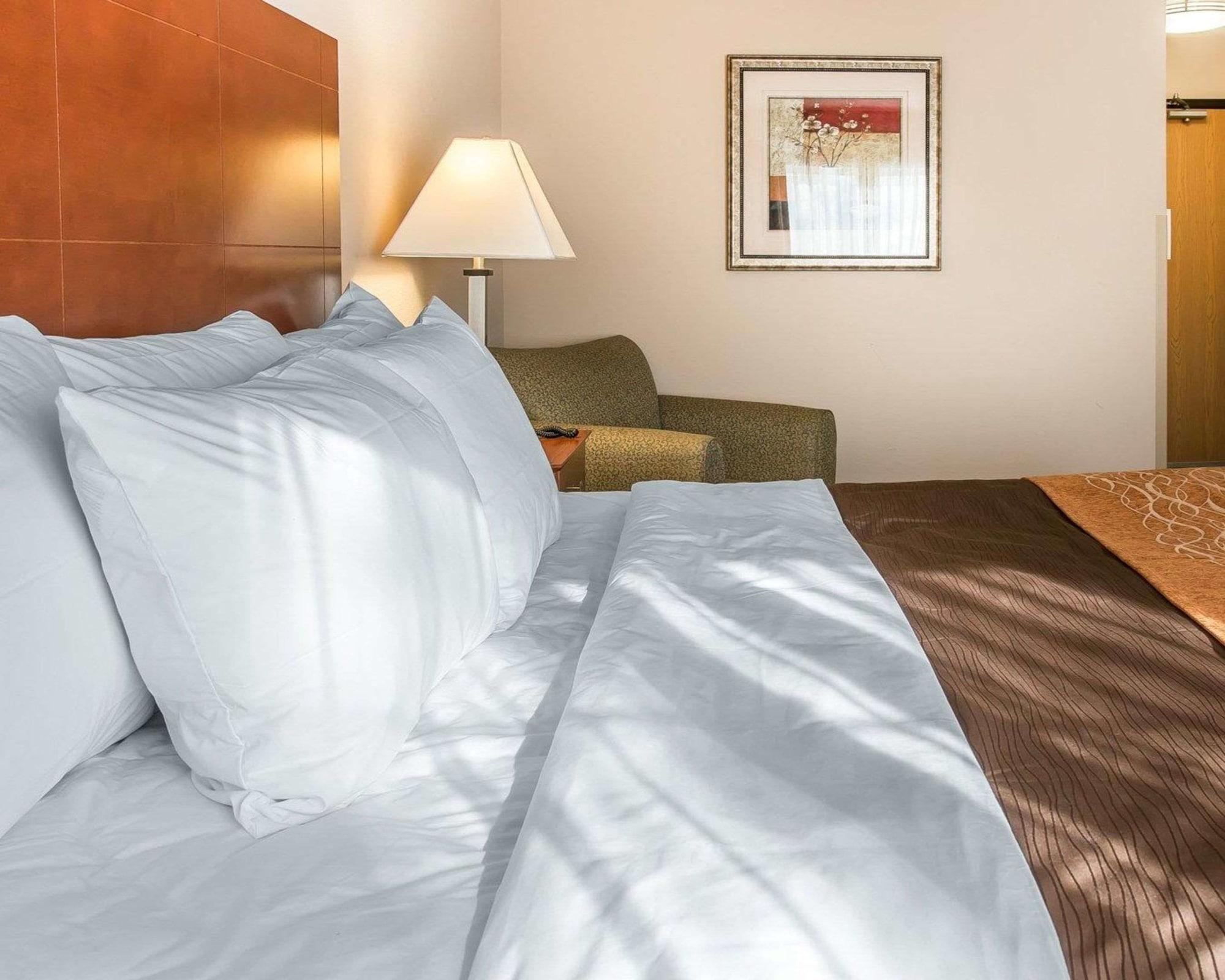 Quality Inn Near Interstate I94 Нью-Буффало Экстерьер фото