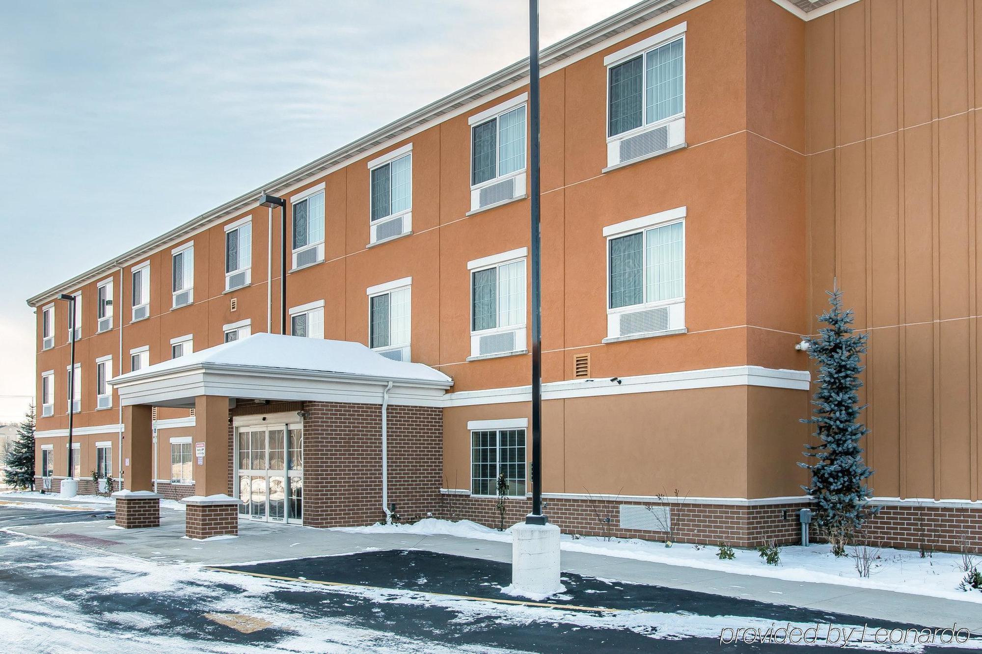 Quality Inn Near Interstate I94 Нью-Буффало Экстерьер фото
